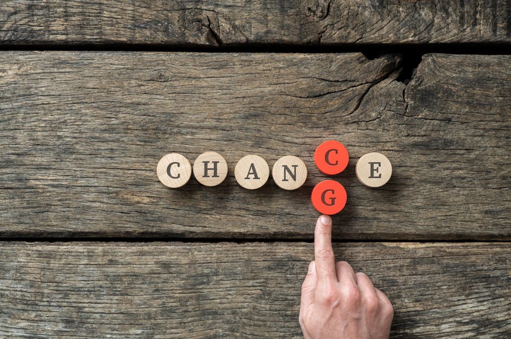 Leading Through Change: A Practical Guide for Leaders | Belinda Block